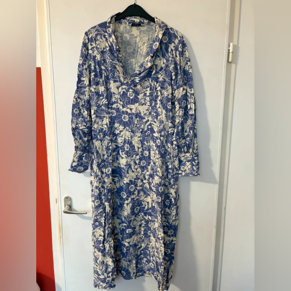 Floral Blue and White Women's Dress